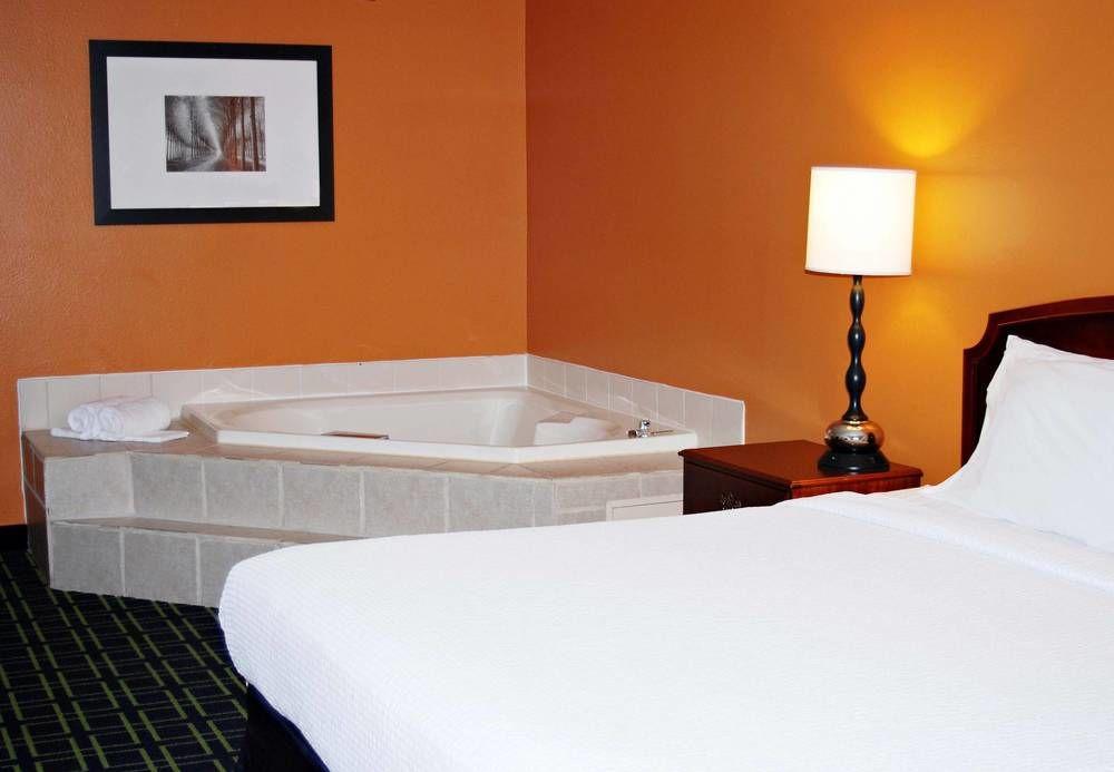 Fairfield Inn Myrtle Beach Broadway At The Beach מראה חיצוני תמונה
